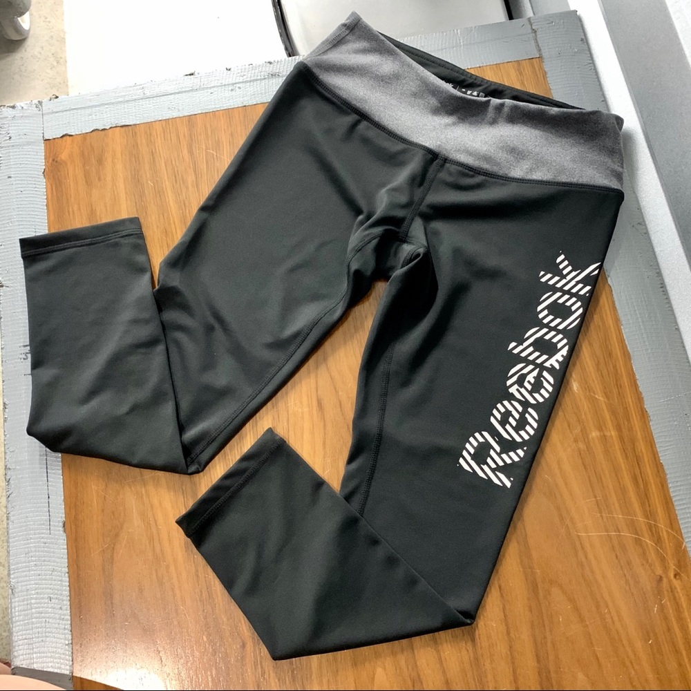NWOT Reebok 7/8 Black & Grey Leggings Size XS